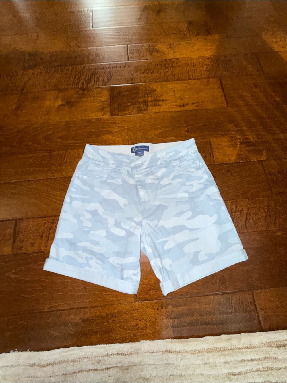 Democracy Light Blue Camouflage women’s Cargo Shorts - Picture 2 of 5